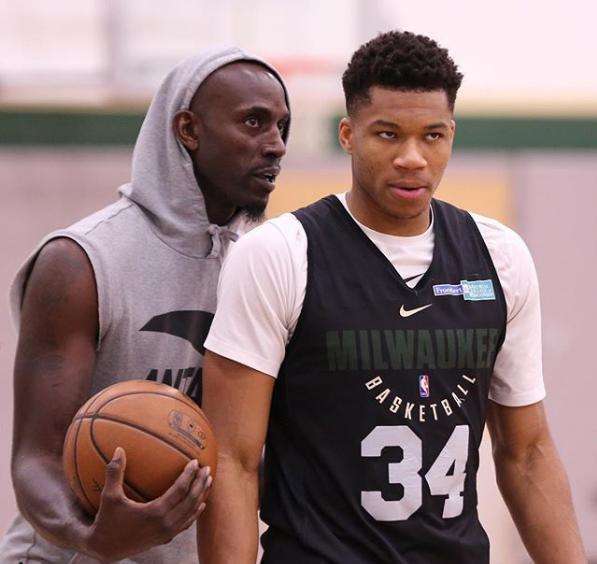 季利物浦凭 季利物浦凭