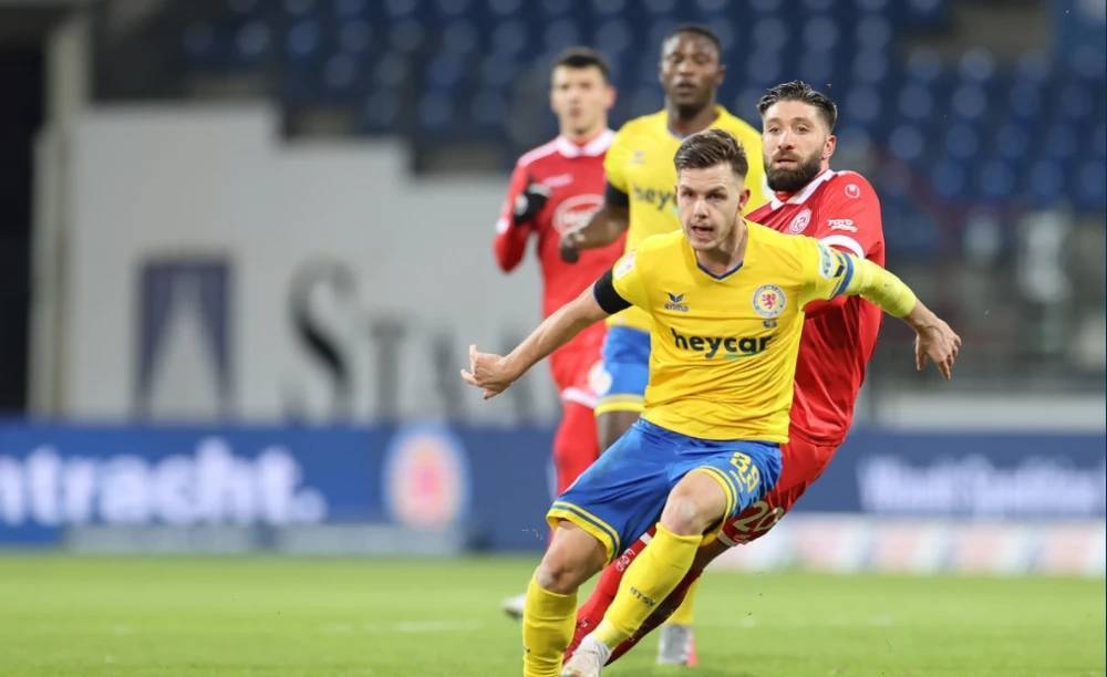 不停球打门 不停球打门